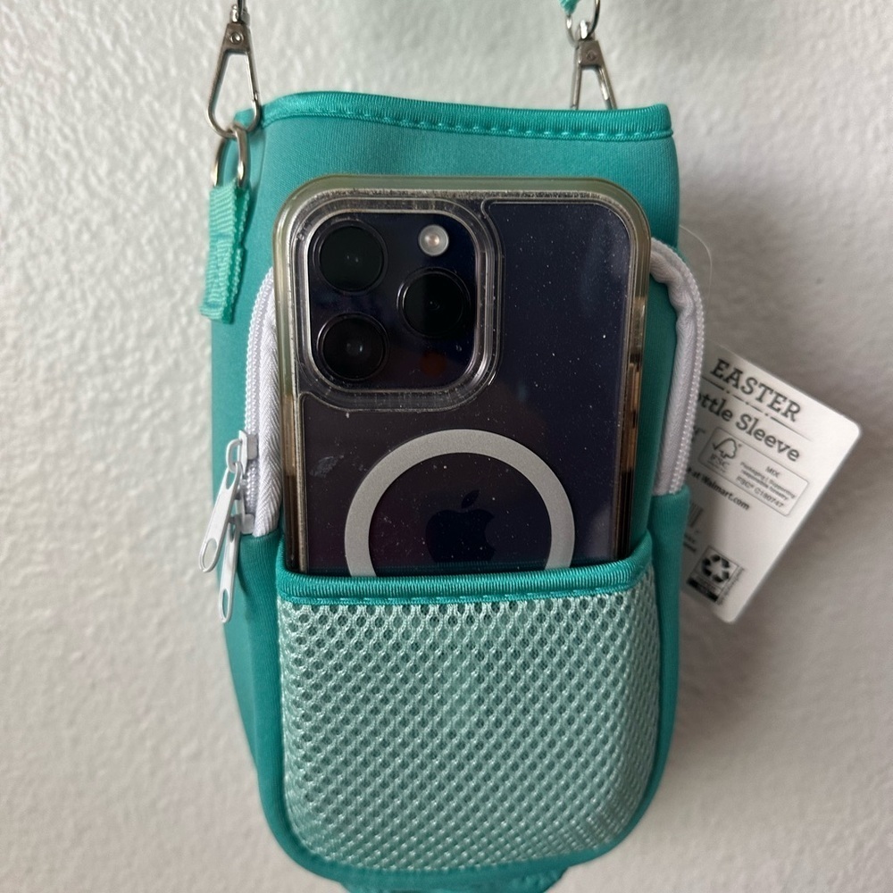 Teal Bottle Sleeve Or Crossbody Multi Purpose Bag
Bottle Holder BNWT - Picture 4 of 4